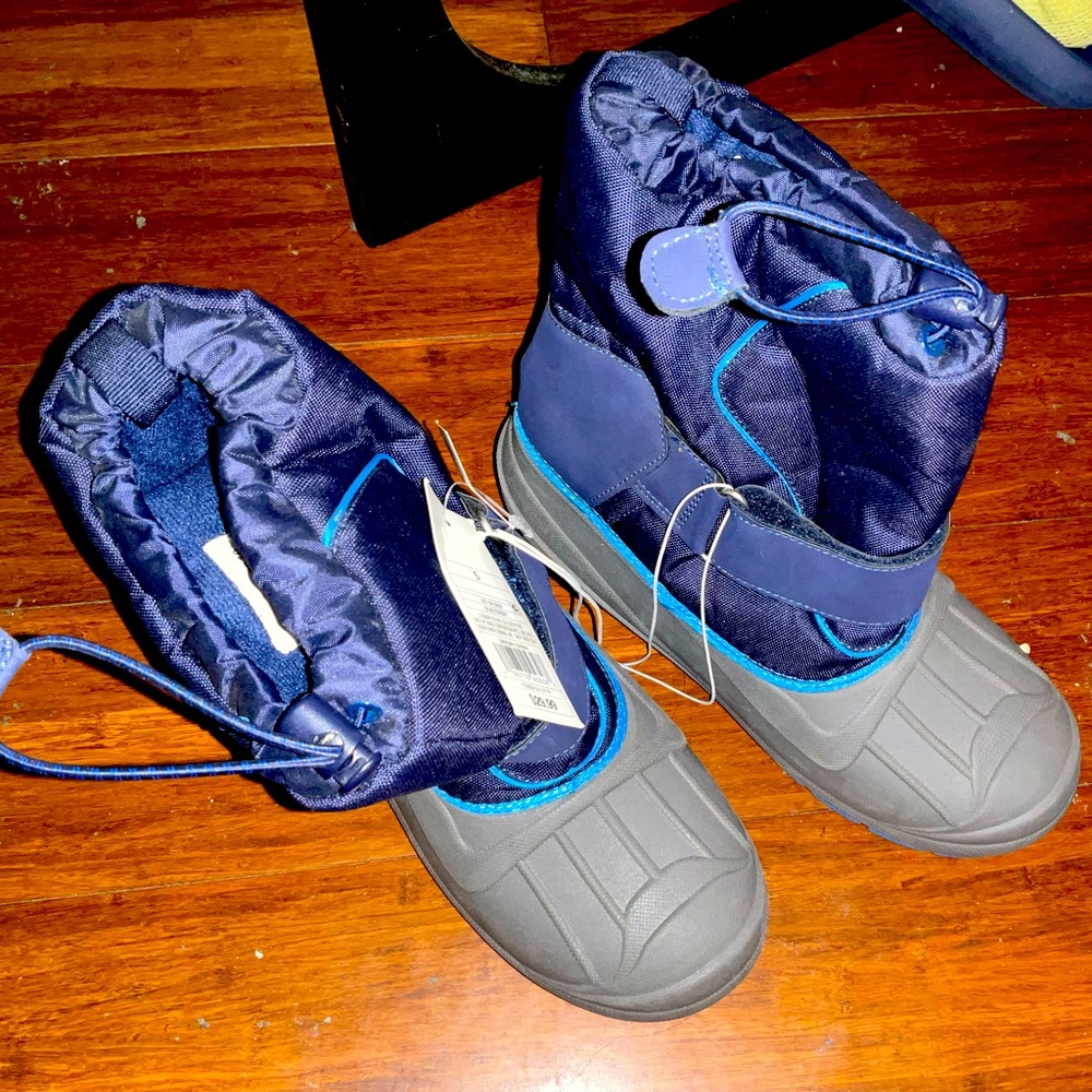 Cat and Jack Snow / Rain Boots